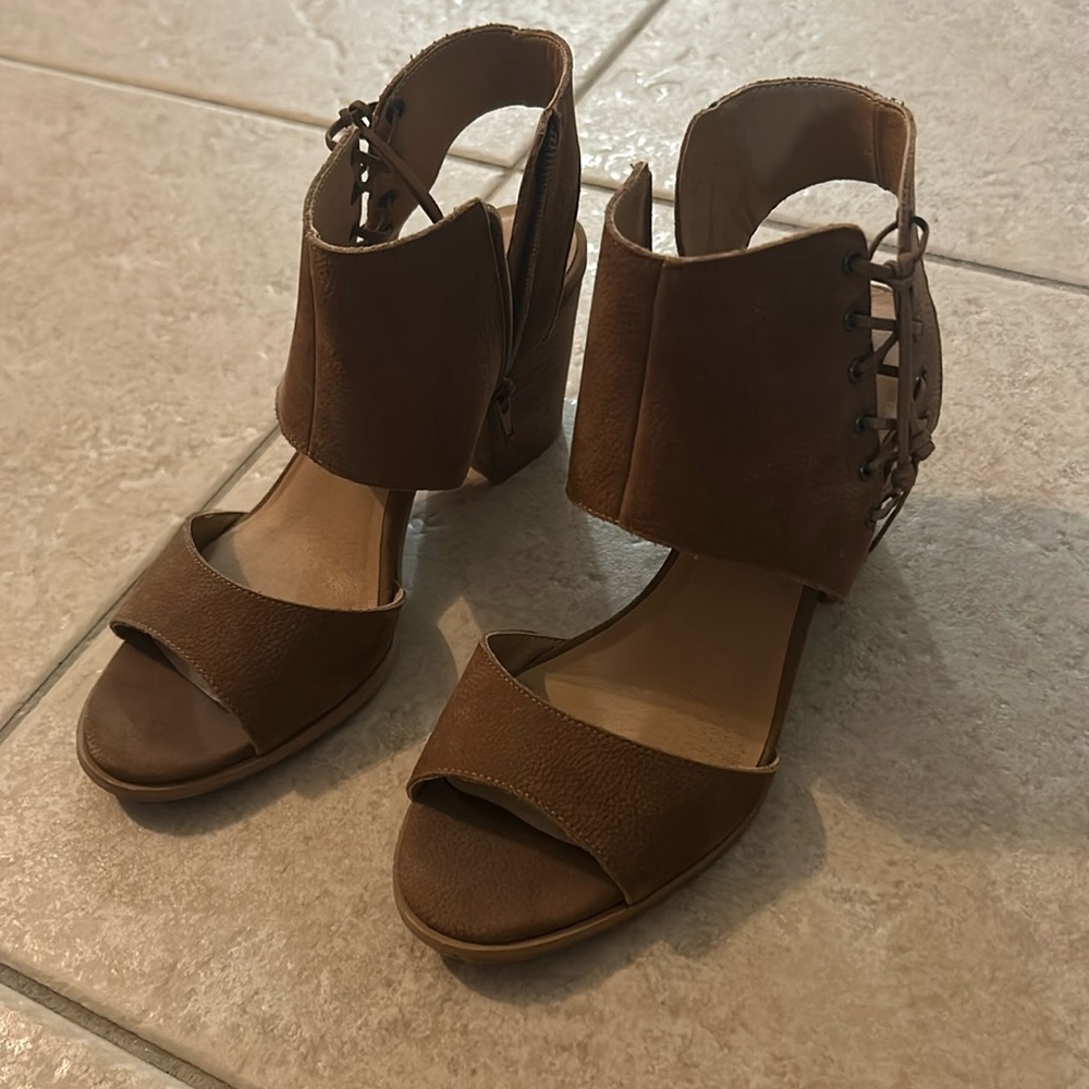 Lucky Brand- leather low heels